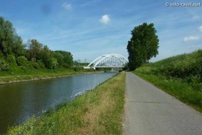 2011-05-13 Canal Charleroi - Bruxelles (Lembeek - Bruxelles) (04).JPG