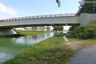 2014-09-17 V30 Courcy - La Neuvilette (Canal de la Marne à L'Aisne) 01